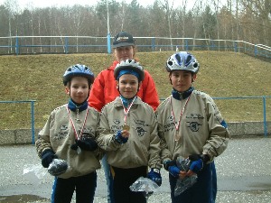 Mit Regen in die Saison 2006 - Radsportler der U11 kämpften um Medaillen