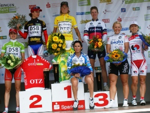 Gesamtsiegerehrung der Internationalen Thüringen-Rundfahrt der Frauen 2009.