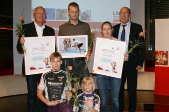 Kinder- und Jugendsport-Preis sowie Manfred Fromm - Fotopreis für den Geraer Radsport: Wolfgang Reichert (SSV-Präsident), Stephanie Bräunlich, Rico Kirsche (Fotopreis), Lara Wolf, Heike Schramm (AG-Leiterin), Rolf Beilschmidt (LSB Hauptgeschäftsführer)