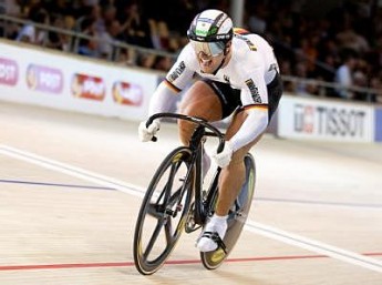 Robert Förstemann fährt bei der Bahnrad-WM zum Teamsprint-Titel und im Sprint unter die besten Vier (Foto: rad-net)