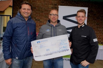 300 Euro für den SSV-Radsportnachwuchs überreichten Gunter Schwarz und Danilo Kropf an SSV-Sportdirektor Bernd Herrmann.