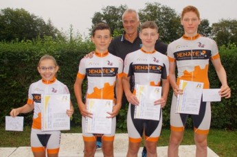 Enie Böttcher, Max Jerzyna, Ben Burkhardt und Tim Tänzler wurden als Nachwuchs-Radsportler des Monats geehrt.