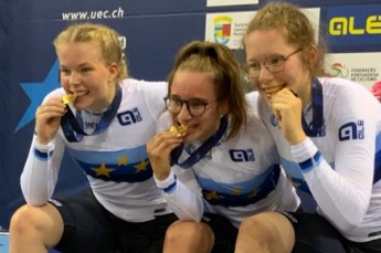 Die Juniorinnen gewinnen den Europameistertitel 2022 im Teamsprint.  (Foto: Sascha Jäger)