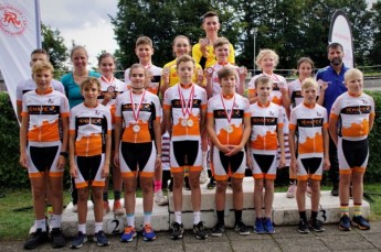 Das erfolgreiche SSV-Nachwuchsradteam bei den Landesverbandsmeisterschaften Bahn Ausdauer 2022.