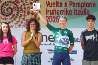 Klara Dworatzek gewinnt das grüne Sprinttrikot bei der Pamplona Rundfahrt in Spanien. (Foto: Team)