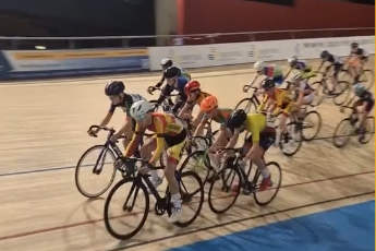 Winterbahnrennen in der Oderlandhalle. (Archivbild)