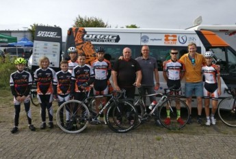 Die Gäste aus Bulgarien gemeinsam mit den SSV-Radsportlern bei der kids-tour Berlin.